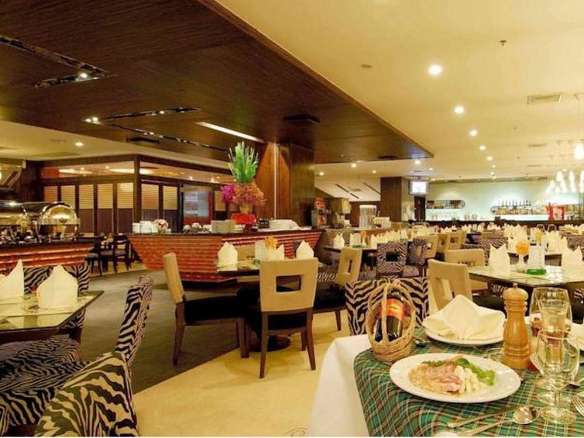 Princeton Bangkok Extérieur photo