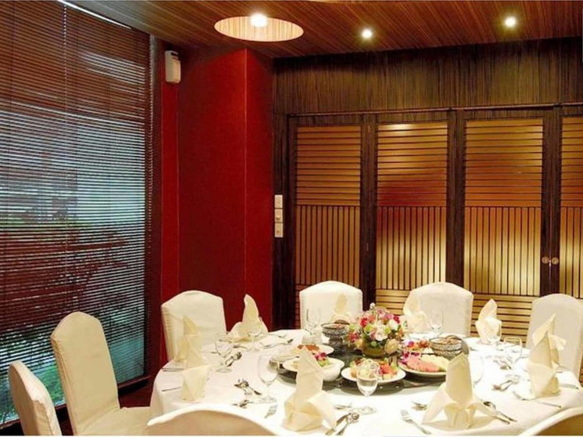 Princeton Bangkok Extérieur photo