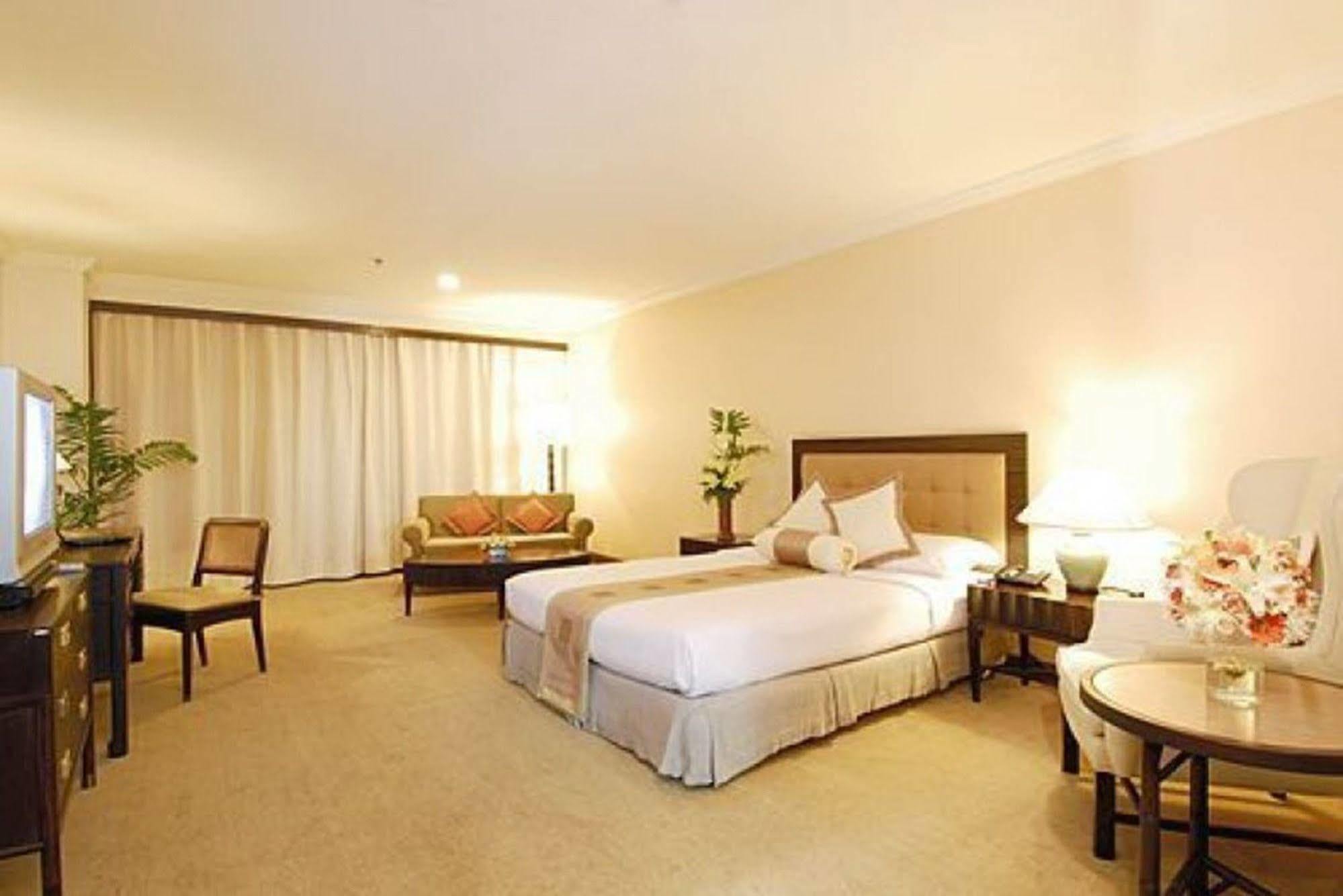 Princeton Bangkok Extérieur photo